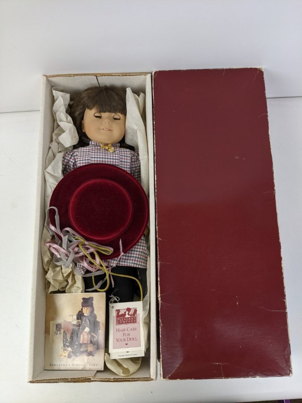 Vintage American Girl Doll Samantha Parkington 1990/91 Pleasant Co w/ box & book